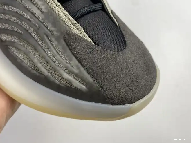 hype Barium Adidas Yeezy H68771 Quantum 0524